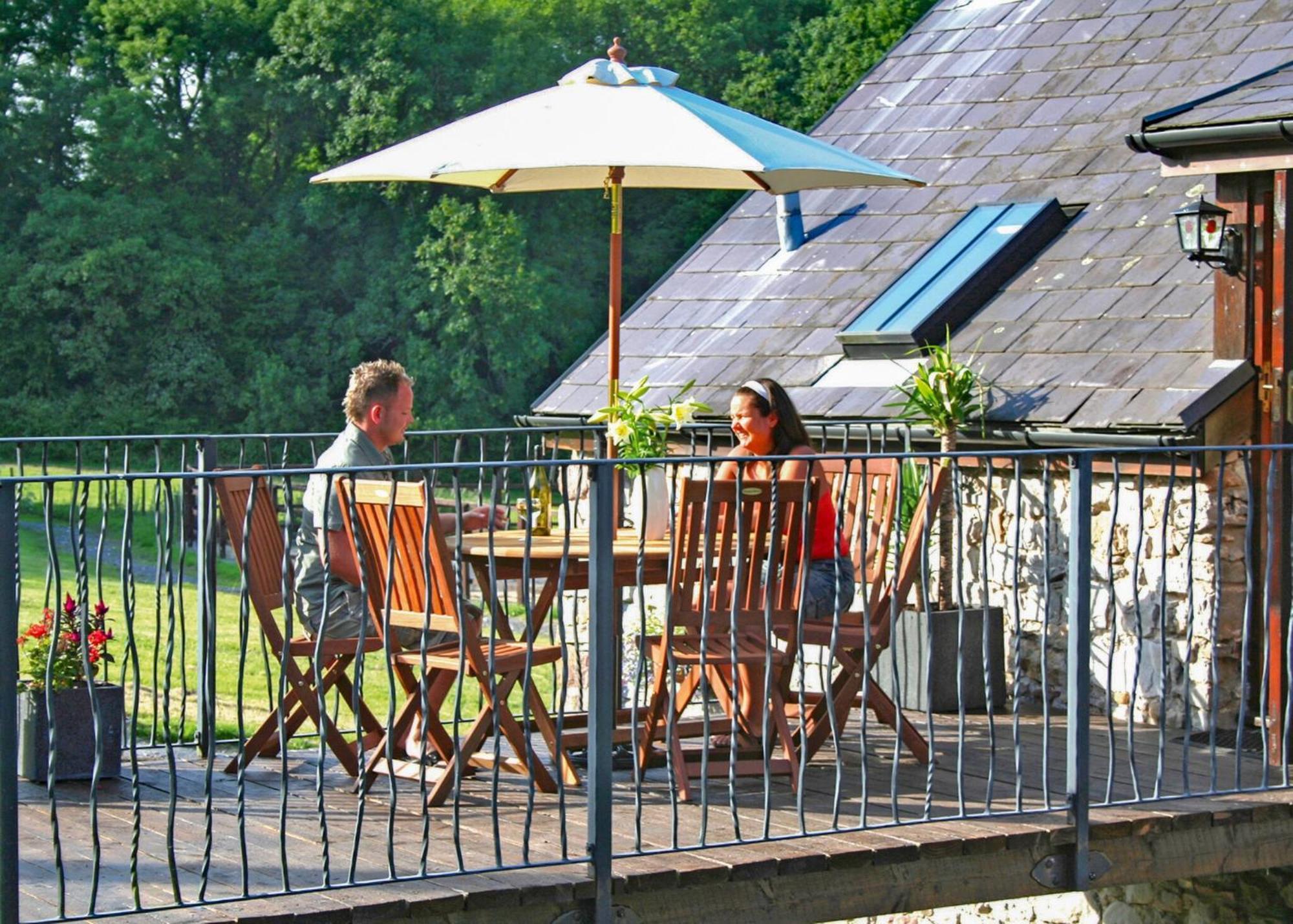 فندق Garnffrwd Park Llanddarog المظهر الخارجي الصورة